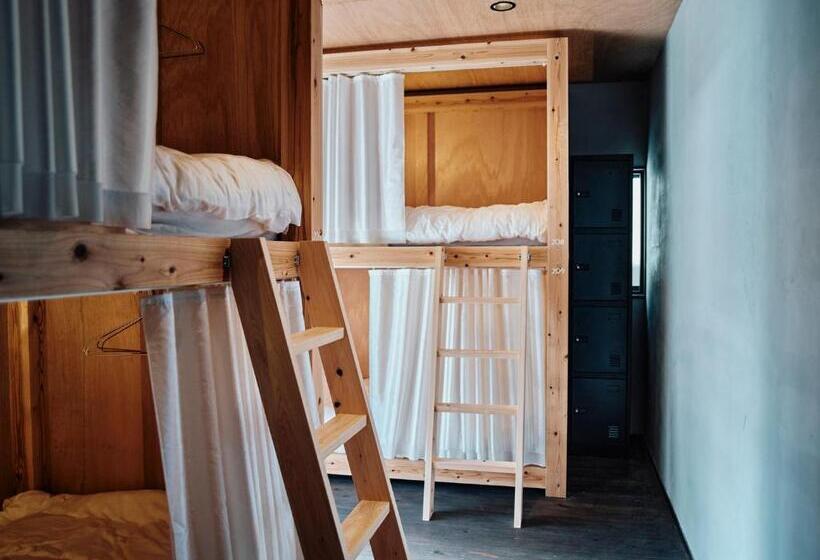 هاستل 小鳩屋