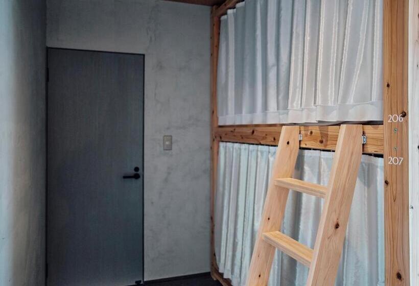 هاستل 小鳩屋