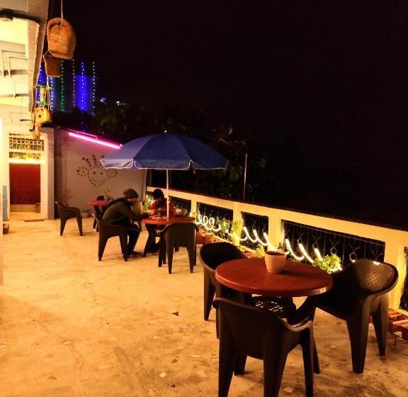 هاستل Hidden Monkey Backpackers, Railway Station, Darjeeling