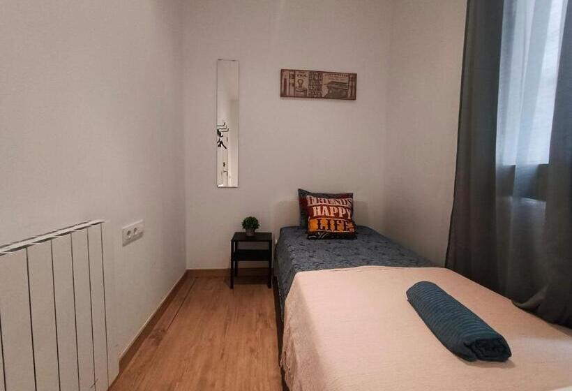 هاستل Private Room By El Born