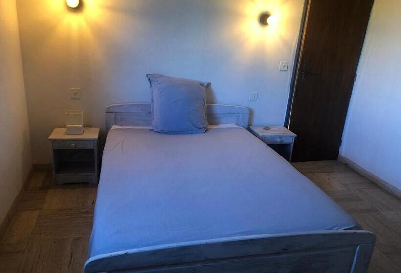 ベッドアンドブレックファースト Chambre Volumineuse Du Rucher Natur Aile