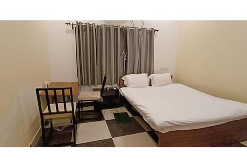 Fabhotel Ocean Bird