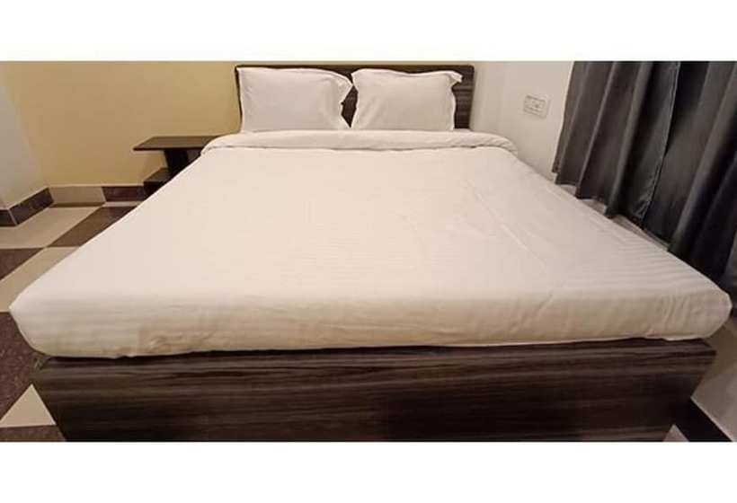 Fabhotel Ocean Bird