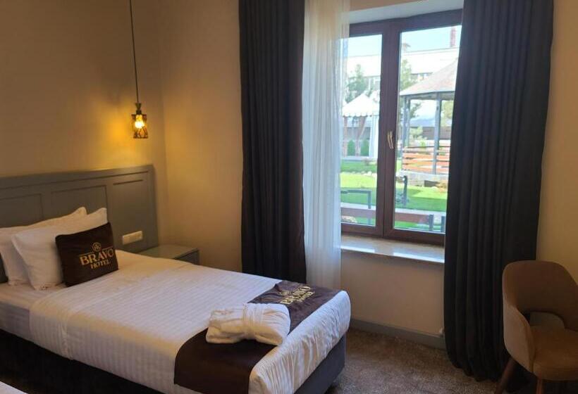 בית מלון כפרי Bravo