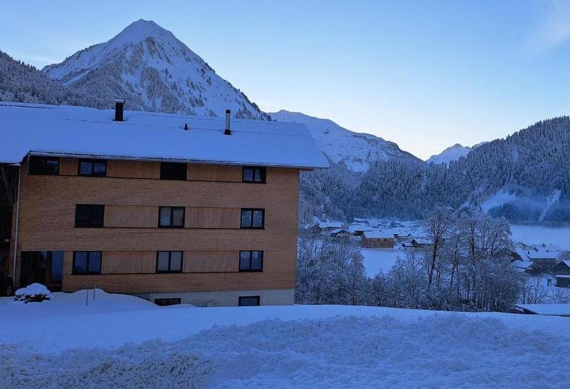 هتل Ferienwohnung Bergtraum