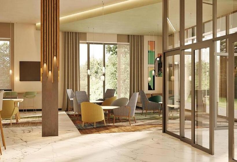 هتل Holiday Inn Tashkent City, An Ihg