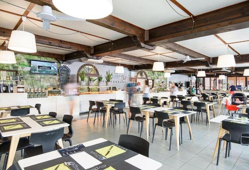 Isa Appartament Standard With Mezzanine, 4 Beds, Air Conditioning And Private Outdoor Area In Villag