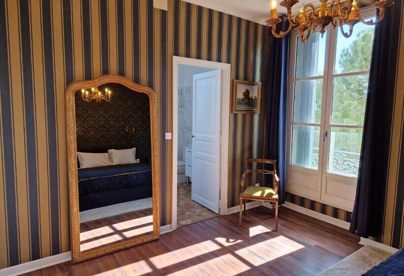 پانسیون Château De Bayssan