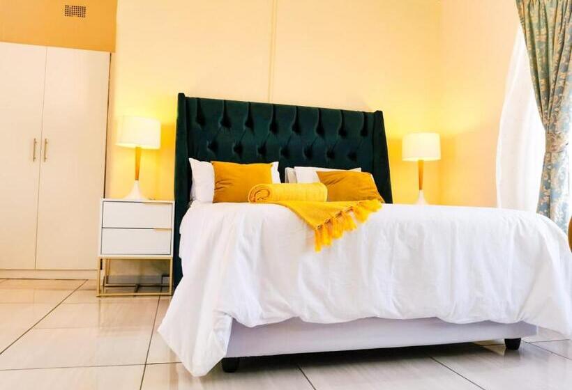 ペンション Genesis Guesthouze