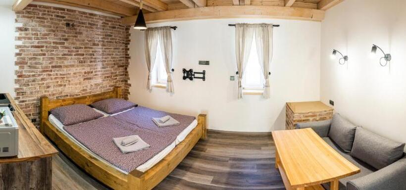 Пансион Penzion U Orloje