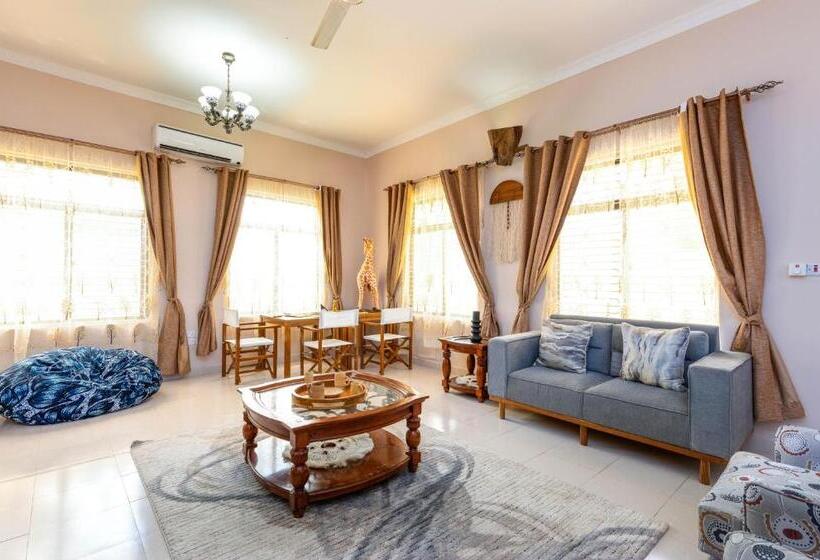 پانسیون Shivo Guest House