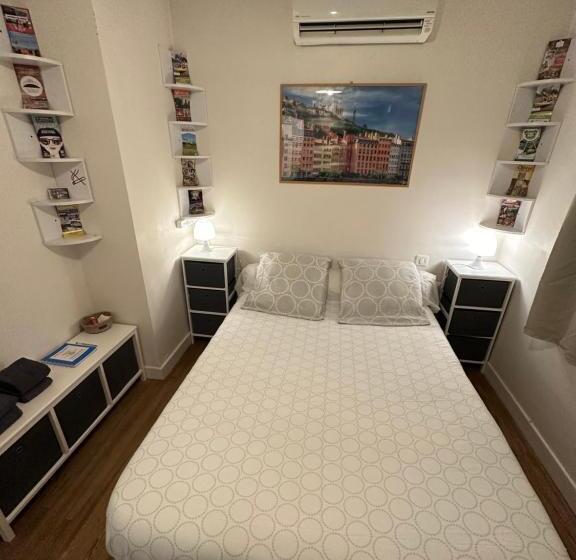 پانسیون Villa Des Palmiers, Chambre N°1, Lit Double