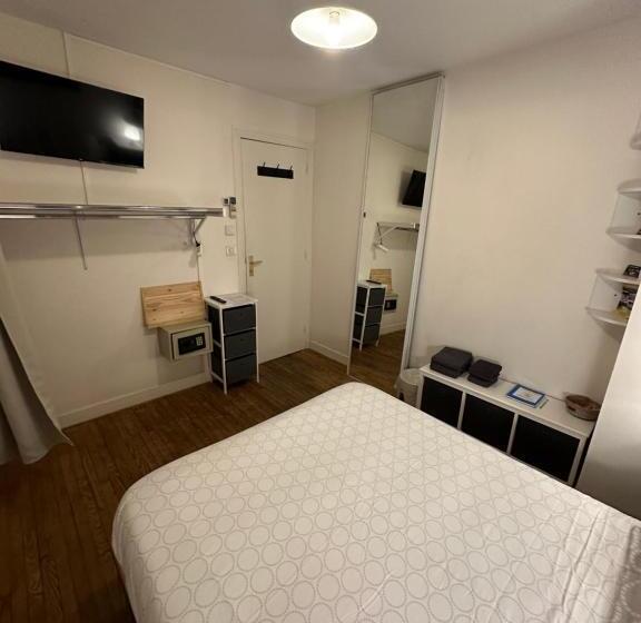 پانسیون Villa Des Palmiers, Chambre N°1, Lit Double