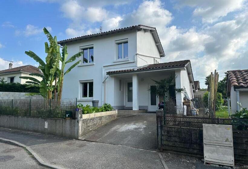 پانسیون Villa Des Palmiers, Chambre N°1, Lit Double