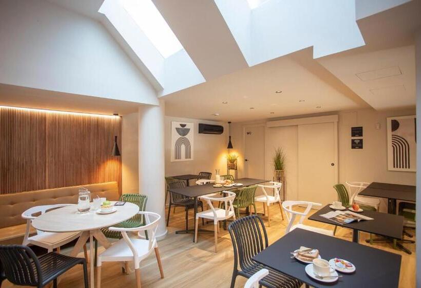 Aila Ii Hotel Boutique By Singularstays   Digital Access
