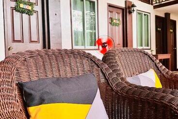 تختخواب و صبحانه Close To The Airport, City Center, Accessible Amancio S New Extension