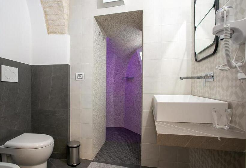 تختخواب و صبحانه La Maddalena Suite & Rooms