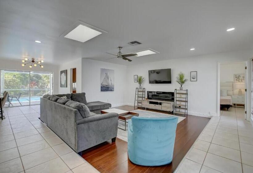 مبيت وإفطار Serenity Spot Cozy Home W Pool & Nature Views!