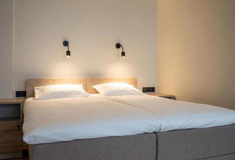 Espak Hostel