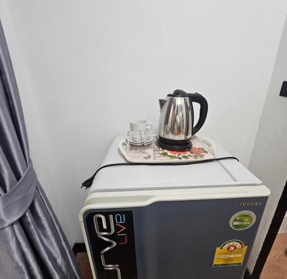 酒店 Happy Beach Jomtien Guesthouse