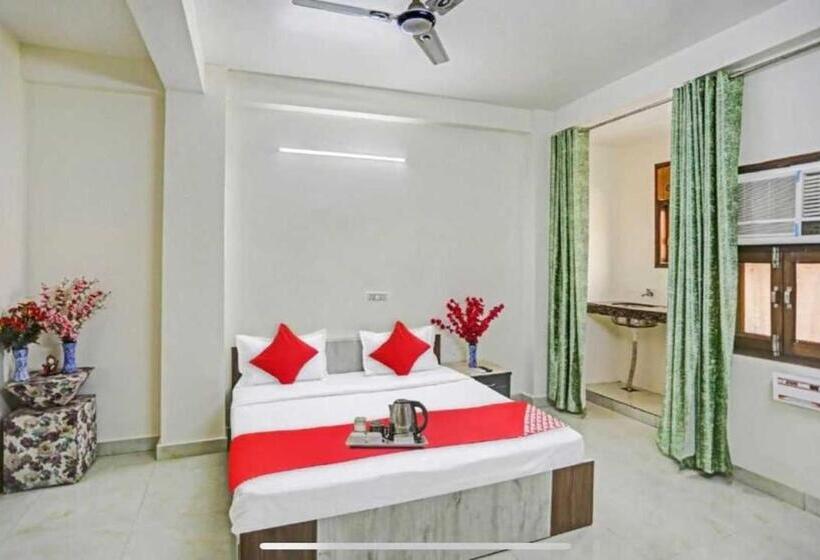 فندق Oyo Flagship Kmps Palace