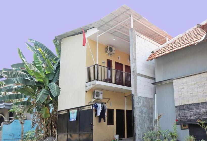ホテル Oyo Life 92925 Kost Bu Mala 2 Syariah