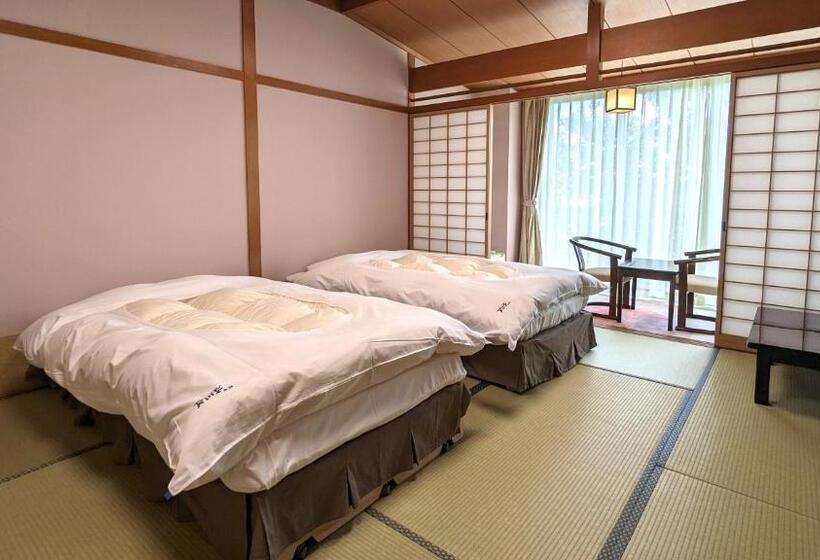 هتل Tonamino Shogawaso Ichimantei