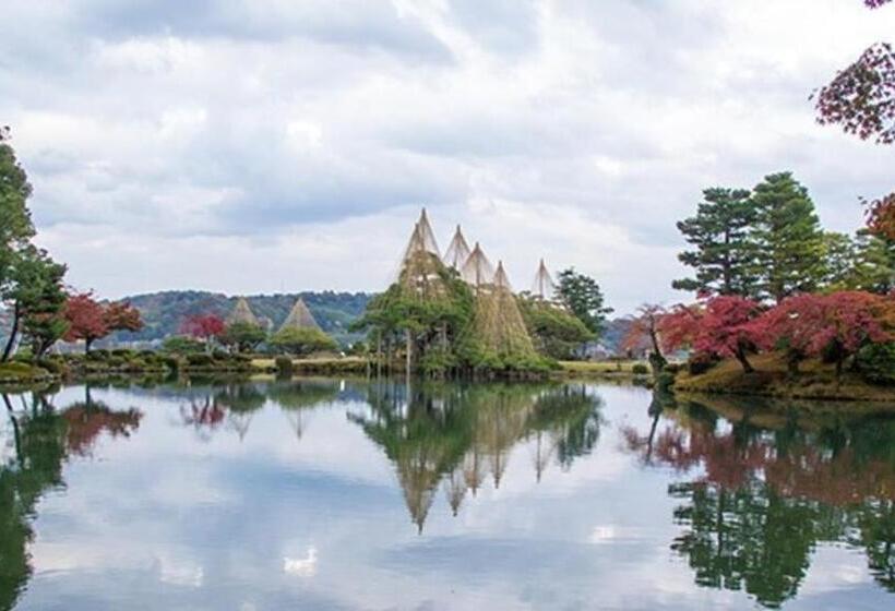 هتل Tonamino Shogawaso Ichimantei