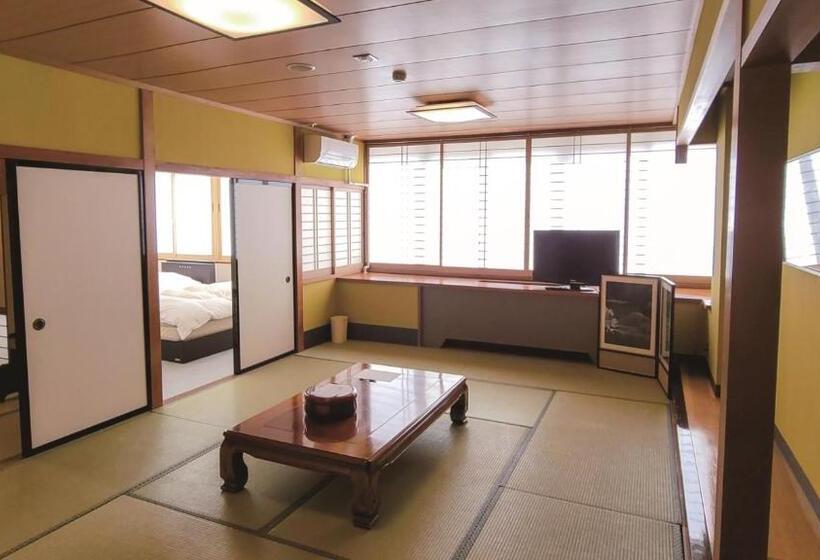 هتل Tonamino Shogawaso Ichimantei