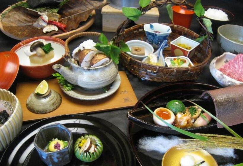 هتل Tonamino Shogawaso Ichimantei