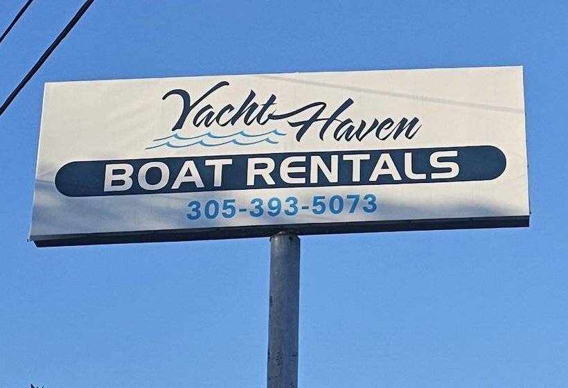 هتل Yacht Haven