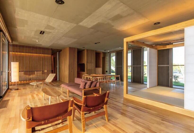 هتل Yanmar Sunset Marina Clubhouse&