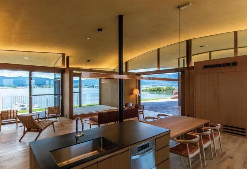 هتل Yanmar Sunset Marina Clubhouse&