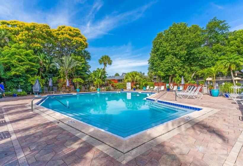 Park Shore Resort