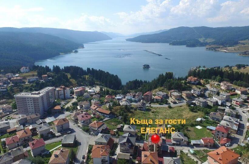 پانسیون елеганс къща за гости