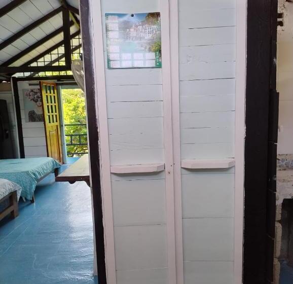 پانسیون Bluebayou.capurgana