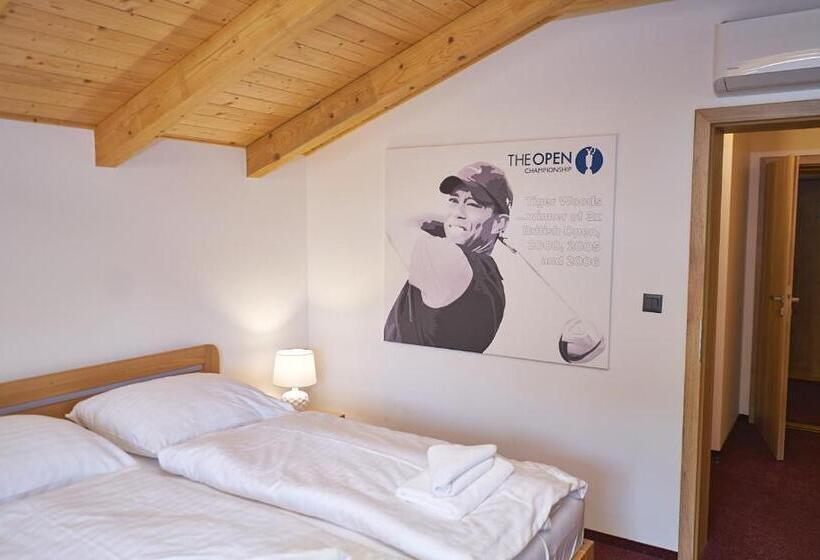 بنسيون Golf Resort Lázně Bohdaneč