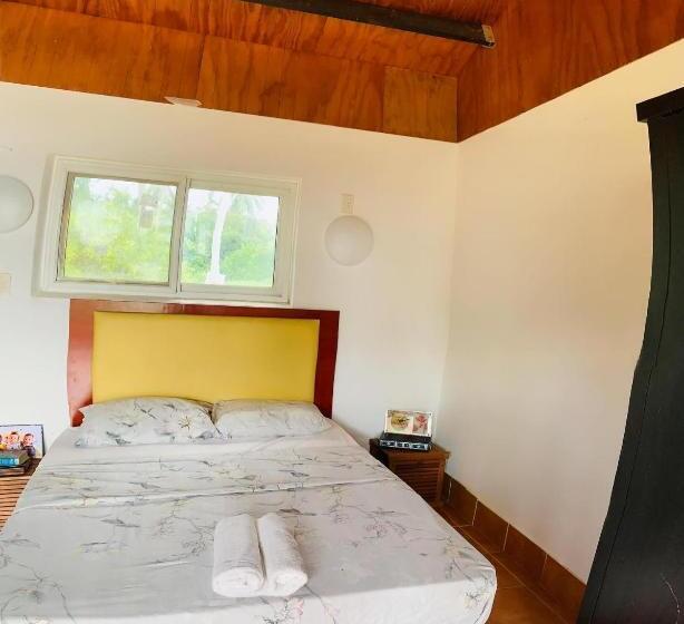 پانسیون Saralee’s House