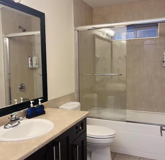 بنسيون Private Entry 2 Bedrooms Entire Suite Free Parking Near Skytrain Metrotown