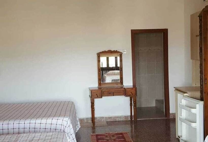 مبيت وإفطار Karpaz Farm Guest House