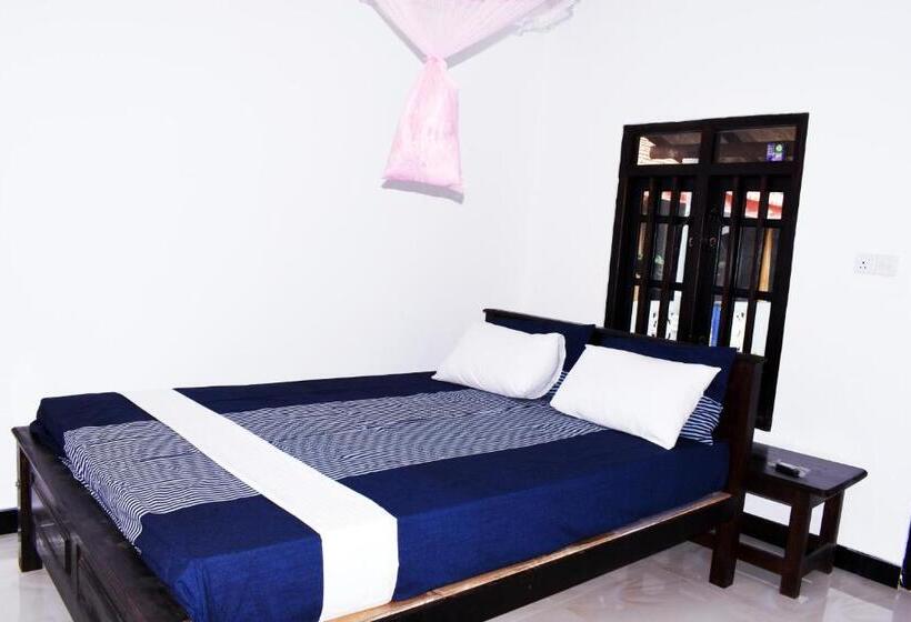 تختخواب و صبحانه Suman Beach Rooms