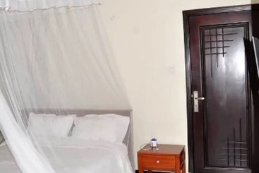 De'place Hotel Hoima