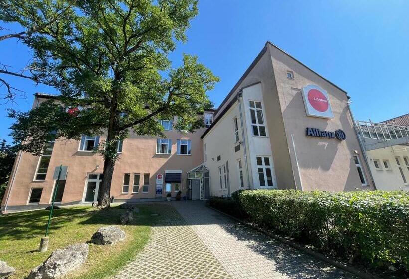 בית מלון כפרי 1, 2, Sleep Boardinghouse Unterschleißheim Zentrum