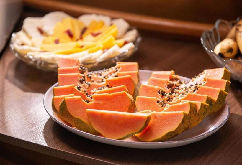 هتل Candeias Basfak Praia