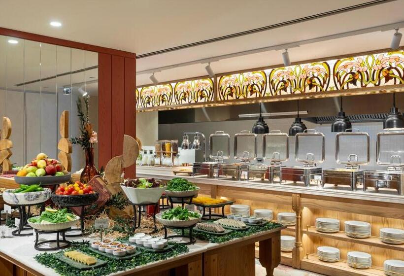 فندق Crowne Plaza Istanbul   Ortakoy Bosphorus, An Ihg