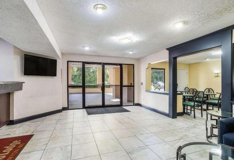هتل Econo Lodge