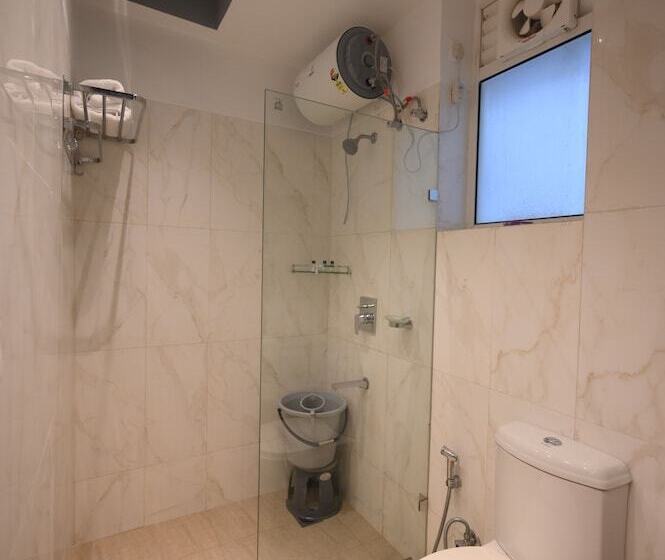 هتل Fairvacanze Inns & Suites Lucknow