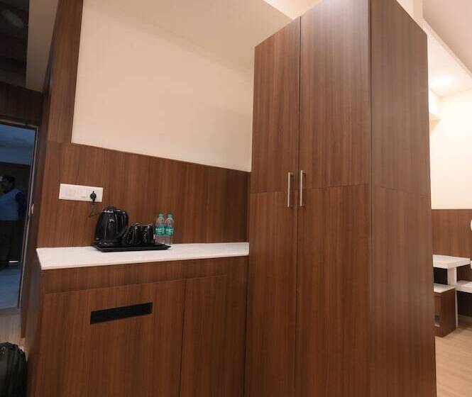 هتل Fairvacanze Inns & Suites Lucknow