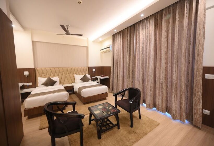 هتل Fairvacanze Inns & Suites Lucknow