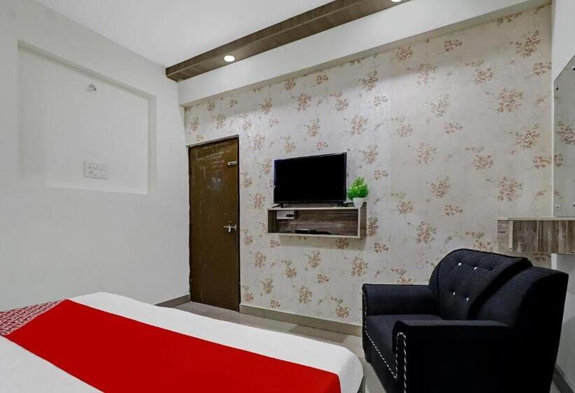 هتل Flagship Royal Stay Inn Royal Stay Inn